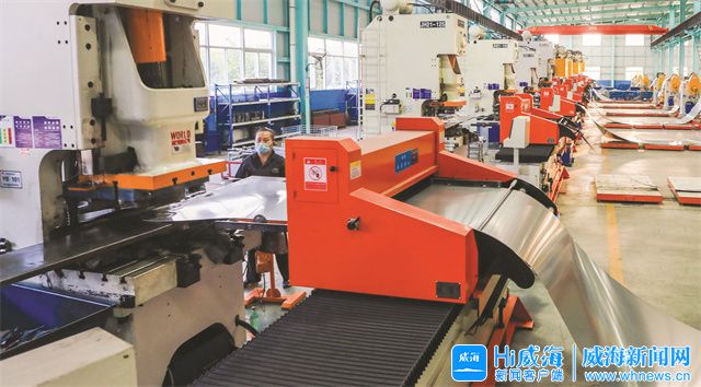 全力助企“强筋壮骨”！荣成市四力驱动激活“蓝色引擎”(图3)