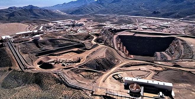 中美各退三步中方另送特朗普一份厚礼加拿大转向中国暗送秋波(图7)