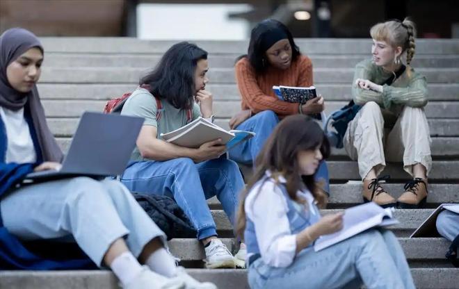 中美各退三步中方另送特朗普一份厚礼加拿大转向中国暗送秋波(图23)