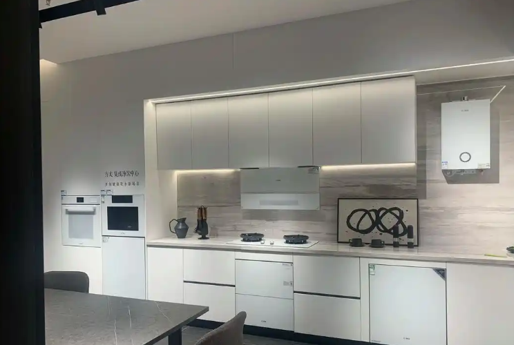 方太高端神话破灭后的战略迷途(图2)